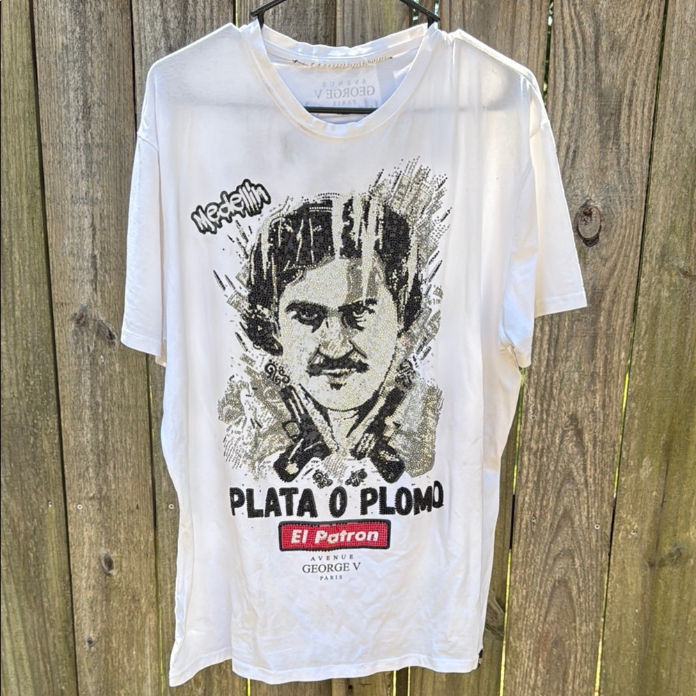 White Graphic Short Sleeve Tee with Distressed Design